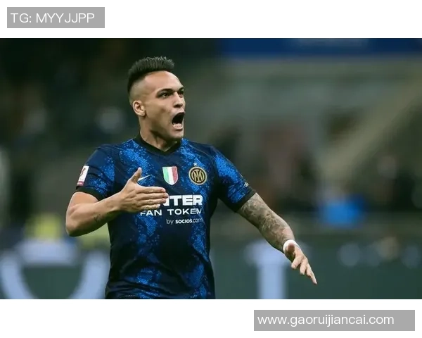 完美落点展现意大利前锋实力虽挨骂少于劳塔罗：蓝衣军团的新锋线哲学与舆论场下的幸存者